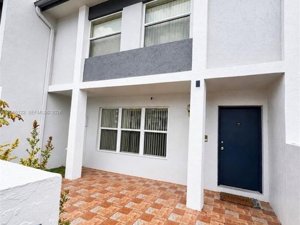 14101 SW 66th St A2, Miami FL 33183