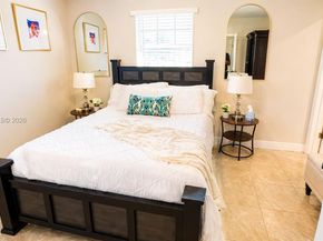 4836 NW 1st St, Plantation FL 33317