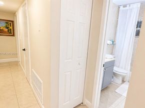 4836 NW 1st St, Plantation FL 33317
