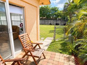 4836 NW 1st St, Plantation FL 33317