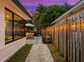 329 SW 18th Avenue, Fort Lauderdale FL 33312