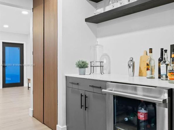 329 SW 18th Avenue, Fort Lauderdale FL 33312