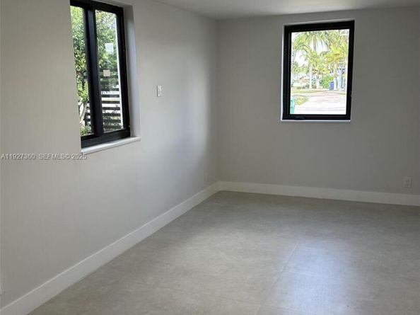 Undisclosed Address #A11927360, Miami FL 33173