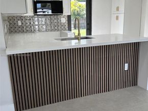 Undisclosed Address #A11927360, Miami FL 33173