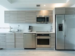 121 NE 34th St 806, Miami FL 33137
