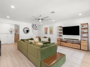 10443 NW 59th Pl, Parkland FL 33076