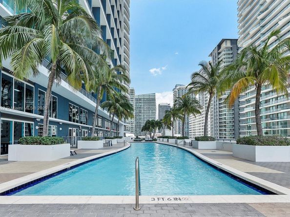 60 SW 13th St 2420, Miami FL 33130