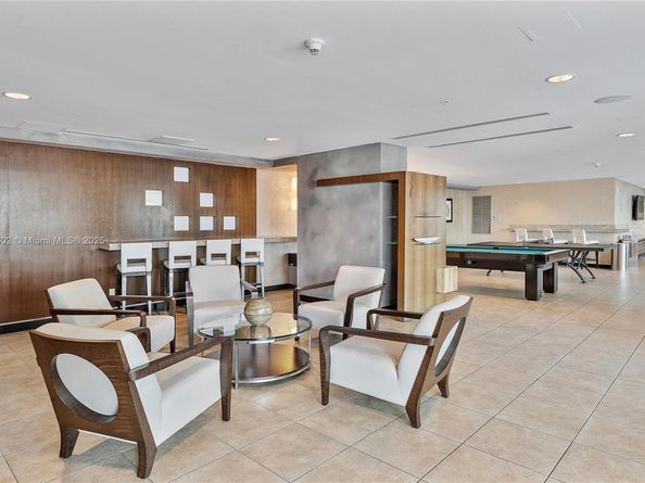 60 SW 13th St 2420, Miami FL 33130