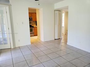 1154 Coral Club Dr 1154, Coral Springs FL 33071