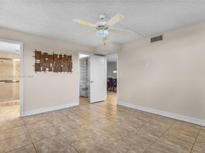 711 S Hollybrook Dr 210, Pembroke Pines FL 33025
