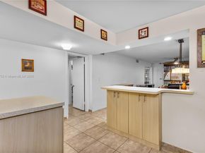 711 S Hollybrook Dr 210, Pembroke Pines FL 33025