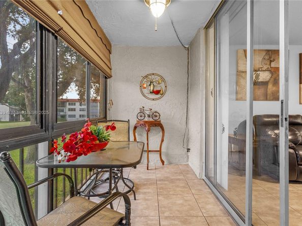 711 S Hollybrook Dr 210, Pembroke Pines FL 33025