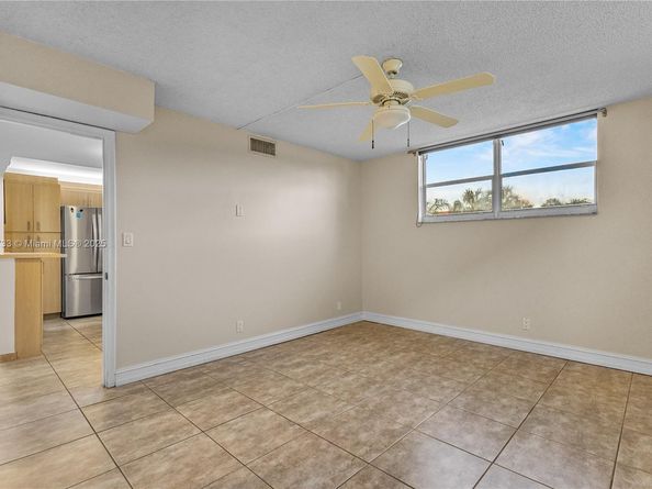 711 S Hollybrook Dr 210, Pembroke Pines FL 33025