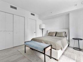 55 SW 9th St 1103, Miami FL 33130