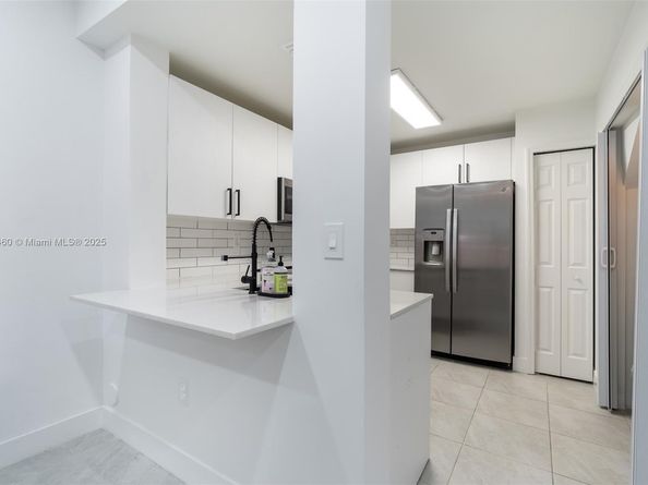 724 SW 106th Ave 2010, Pembroke Pines FL 33025