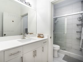 724 SW 106th Ave 2010, Pembroke Pines FL 33025