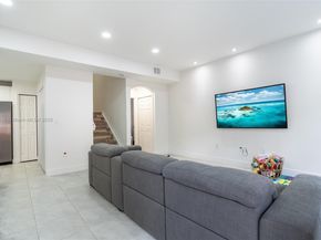 724 SW 106th Ave 2010, Pembroke Pines FL 33025