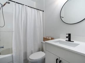 724 SW 106th Ave 2010, Pembroke Pines FL 33025