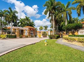 724 SW 106th Ave 2010, Pembroke Pines FL 33025