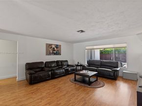 2010 NE 208th St, Miami FL 33179