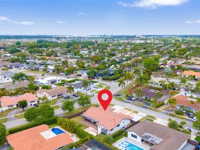 2010 NE 208th St, Miami FL 33179