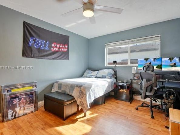 2010 NE 208th St, Miami FL 33179