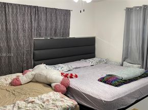 761 NW 183rd Dr, Miami Gardens FL 33169