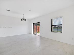 3728 NE 3rd Ct, Homestead FL 33033