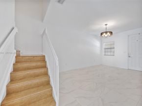 3728 NE 3rd Ct, Homestead FL 33033
