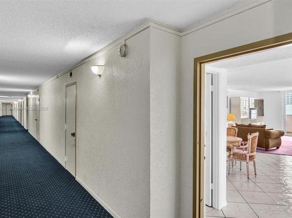 1865 S Ocean Dr 19E, Hallandale Beach FL 33009