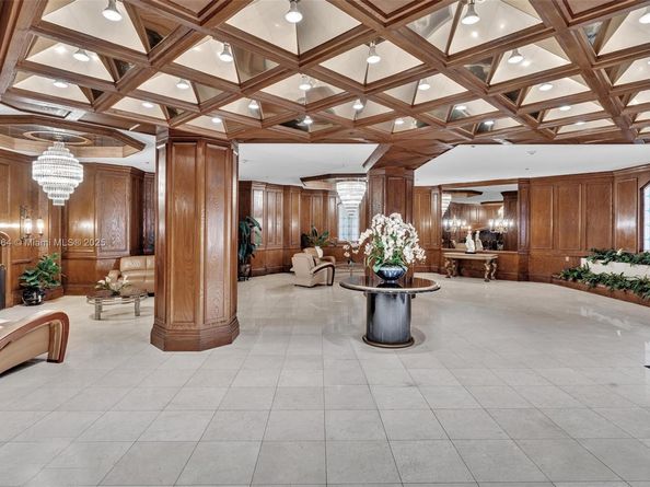 1865 S Ocean Dr 19E, Hallandale Beach FL 33009