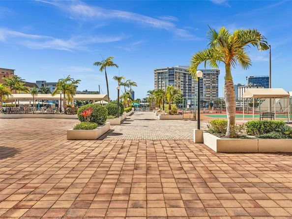 1865 S Ocean Dr 19E, Hallandale Beach FL 33009