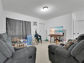 77 NW 5th St, Homestead FL 33030