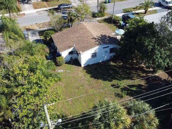 20930 NW 30th Ct, Miami Gardens FL 33056