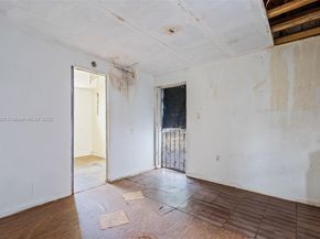 350 NW 45th St, Miami FL 33127