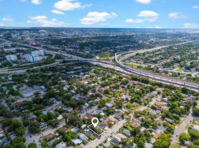 350 NW 45th St, Miami FL 33127