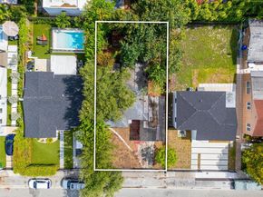350 NW 45th St, Miami FL 33127