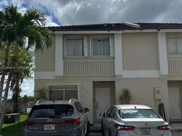 Undisclosed Address #A12056879, Miami FL 33177