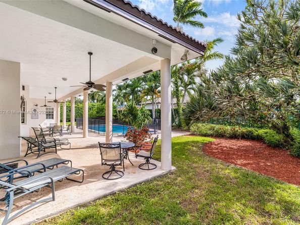 7250 SW 99th St, Pinecrest FL 33156