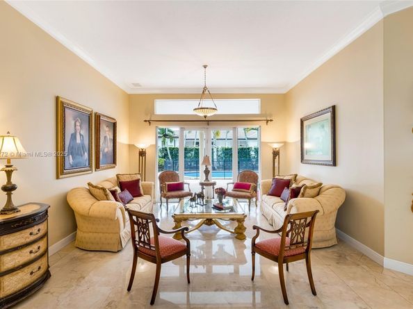 7250 SW 99th St, Pinecrest FL 33156