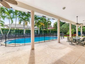 7250 SW 99th St, Pinecrest FL 33156