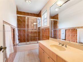 7250 SW 99th St, Pinecrest FL 33156