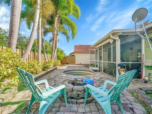 5520 NW 49th Ave, Coconut Creek FL 33073