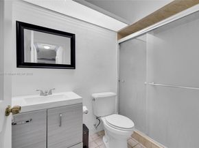 5520 NW 49th Ave, Coconut Creek FL 33073
