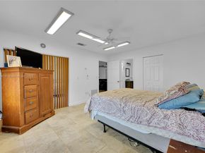 5520 NW 49th Ave, Coconut Creek FL 33073