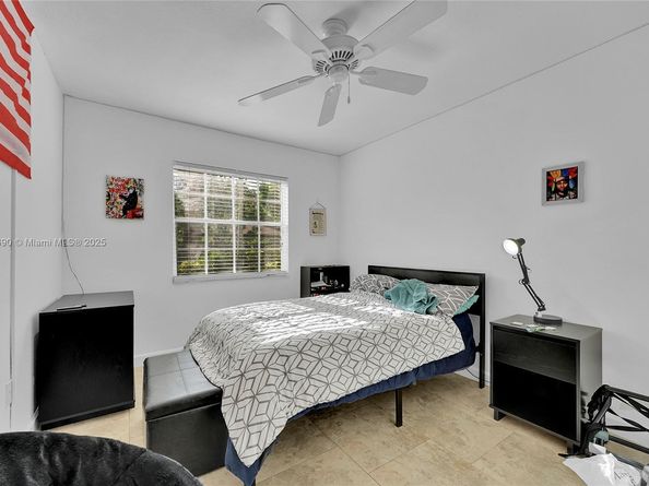 5520 NW 49th Ave, Coconut Creek FL 33073