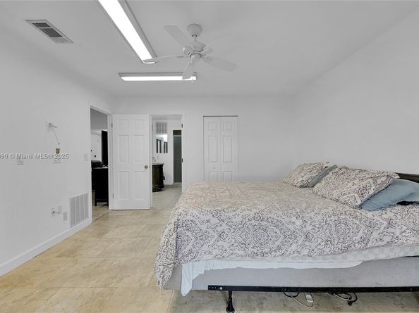 5520 NW 49th Ave, Coconut Creek FL 33073