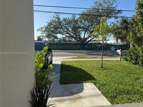 413 SW 10th St, Delray Beach FL 33444