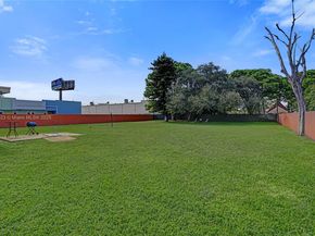 16766 NW 18th Ave, Miami Gardens FL 33056