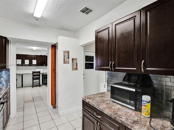 16766 NW 18th Ave, Miami Gardens FL 33056